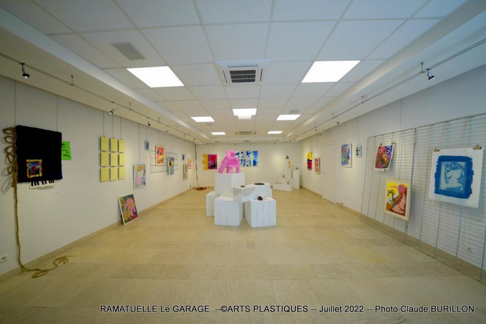 Photographe Claude Burillon : RAMATUELLE Le GARAGE -- ARTS PLASTIQUES-- Juillet 2022