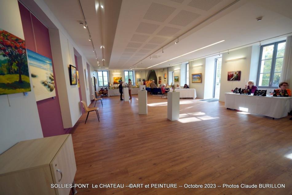 Photographe Claude Burillon : SOLLIES-PONT Le CHATEAU -- ART et PEINTURE -- 10-2023