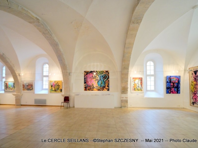 Photographe Claude Burillon : Salle Le Cercle SEILLANS -- Stephan SZCZESNY -- Mai 2021
